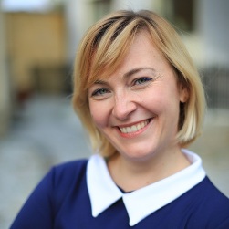 MALGORZATA JARASZEK.jpg